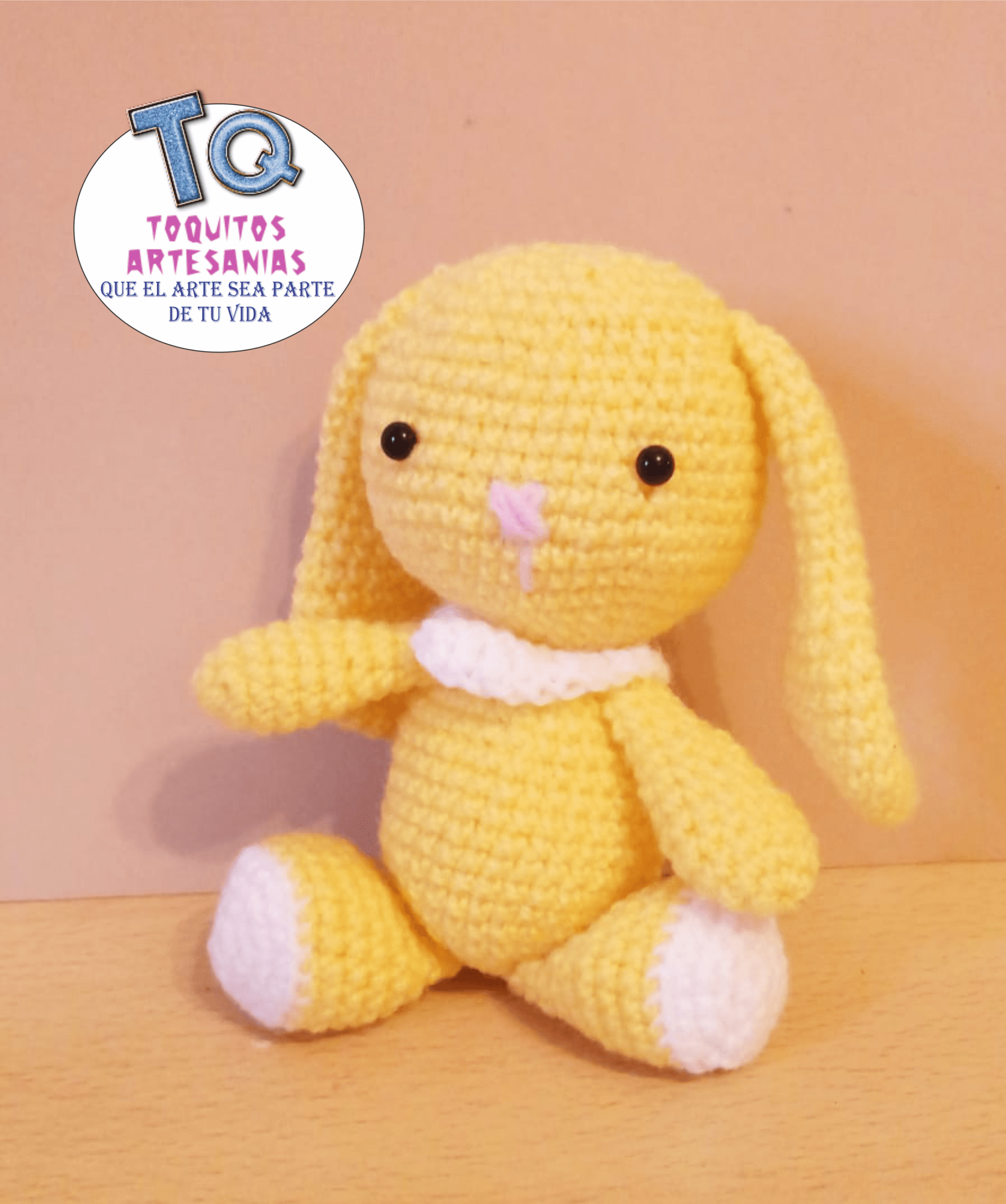 Amigurumi Conejo orejas largas P021