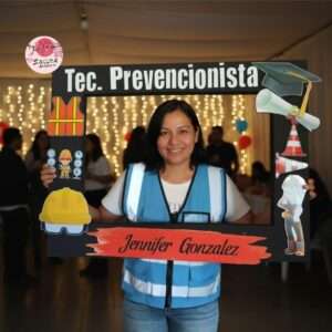 Marco Selfie técnica prevencionista  Graduacióne